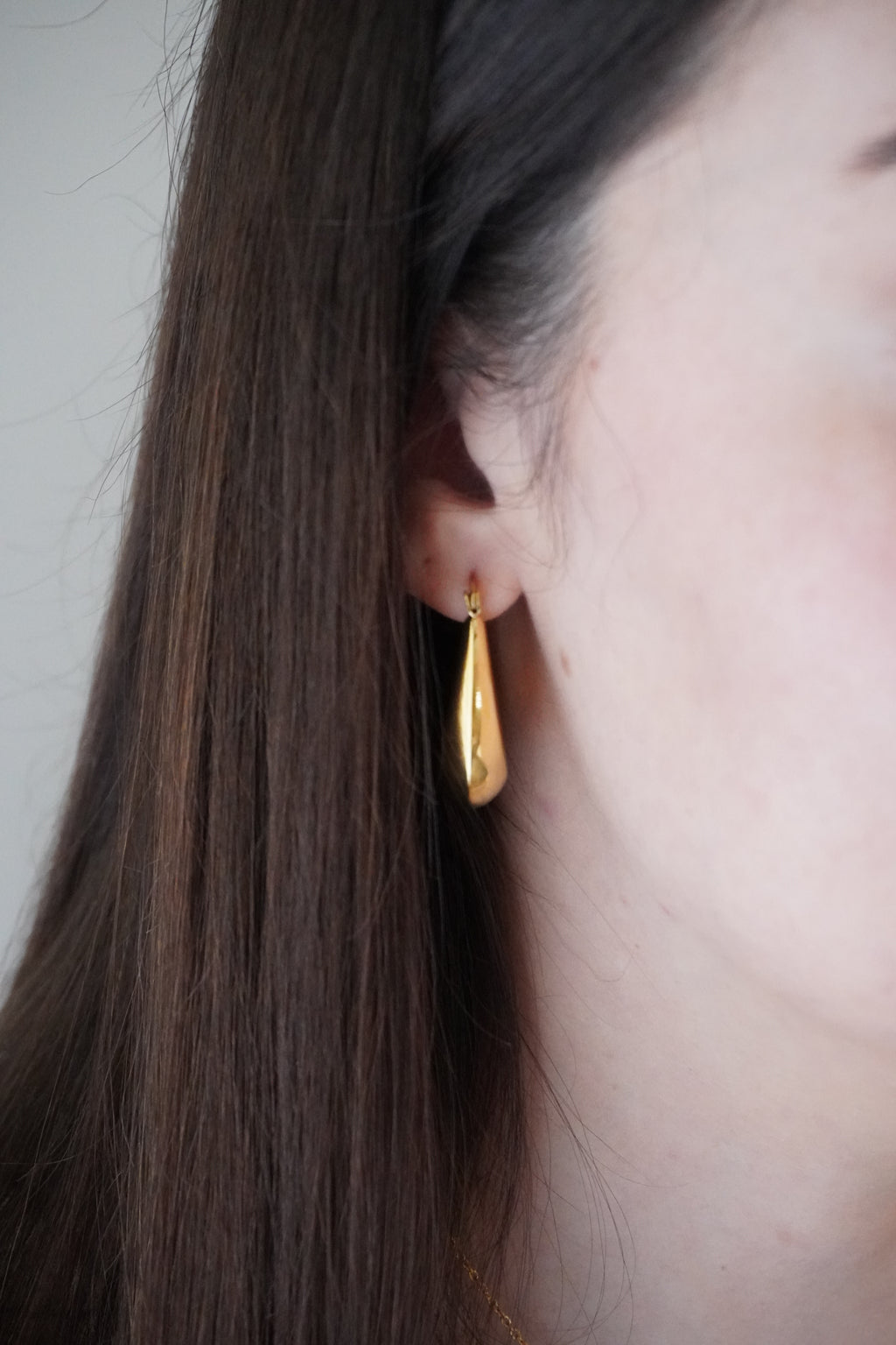 Olivia Hoops