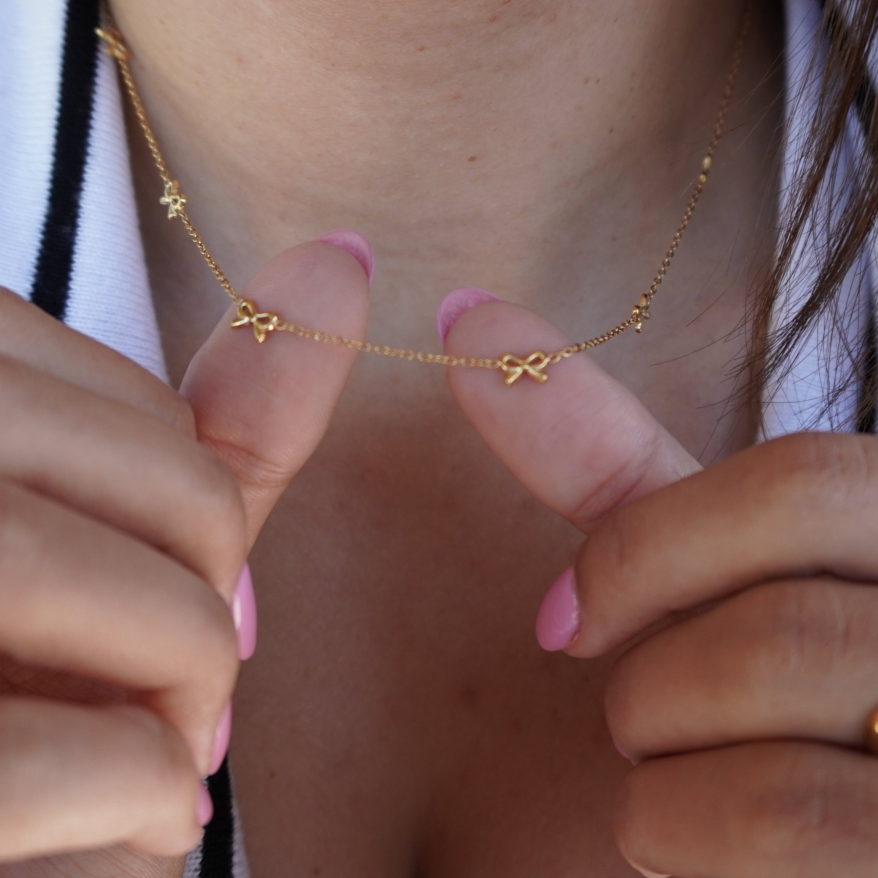 Tulip Bow Necklace