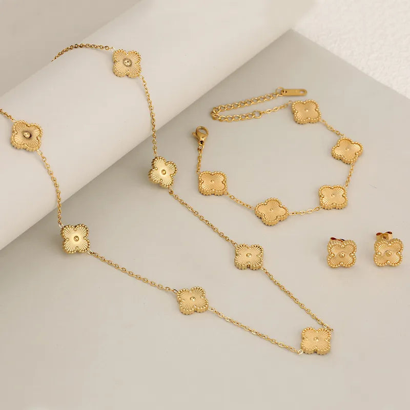 Clover Strand Necklace