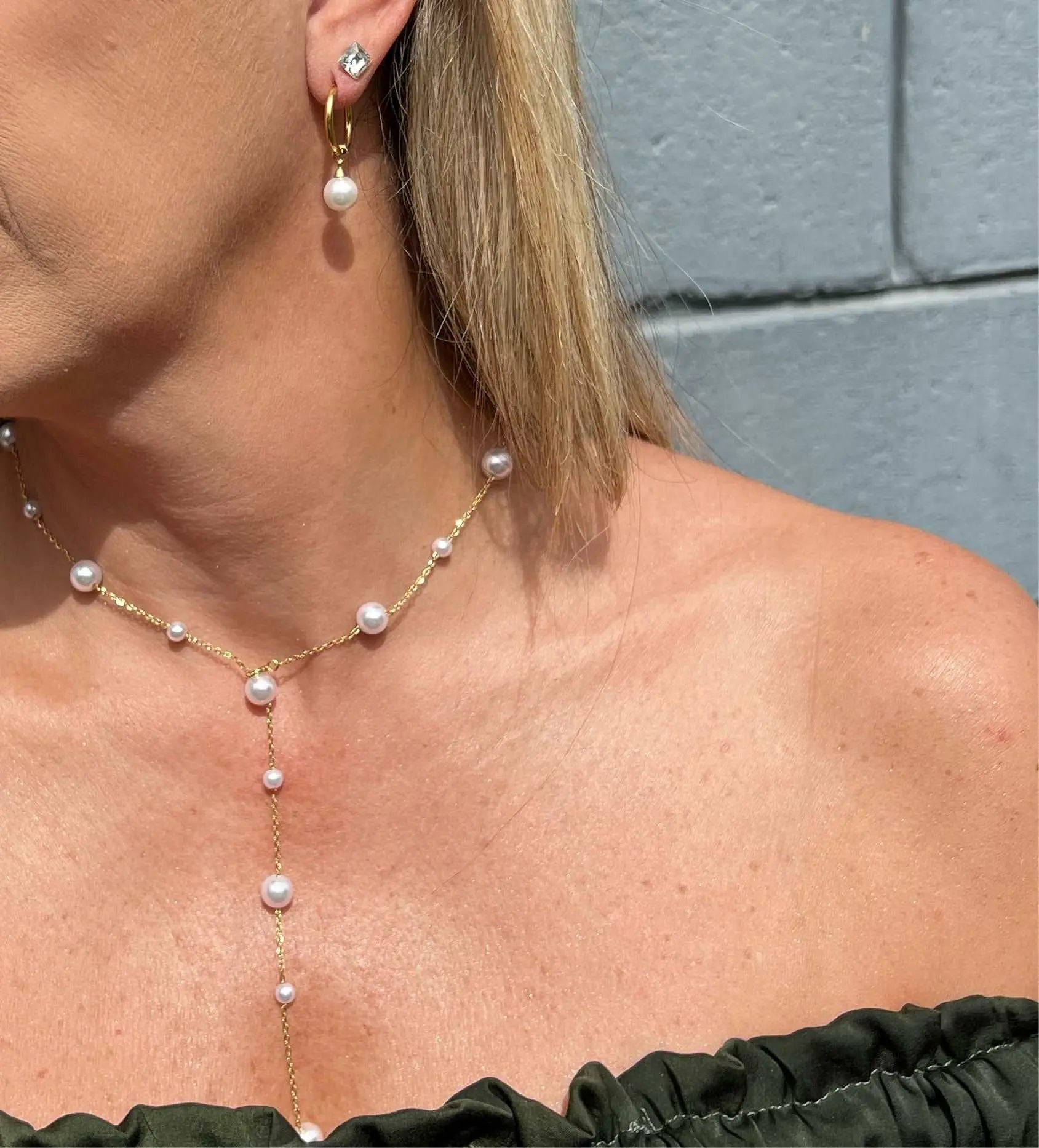 Neve Pearl Drop Necklace